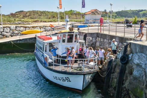 Paseo en barco por Suances - Actitur