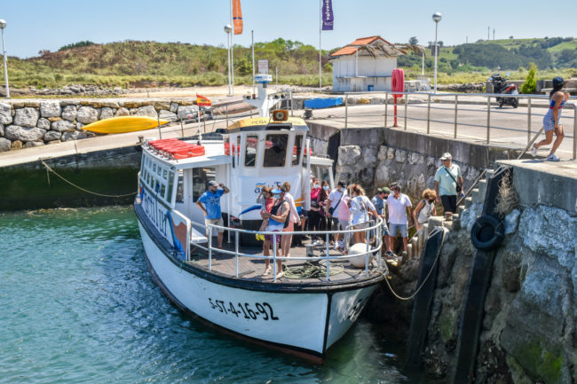 Paseo en barco por Suances - Actitur