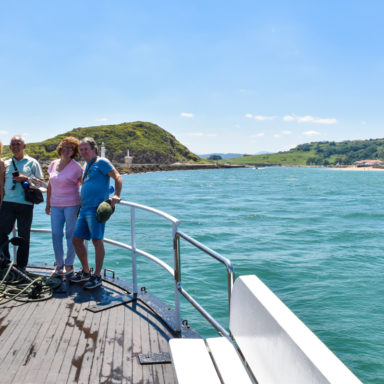 Paseo en barco por Suances - Actitur